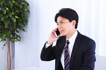 カードローンは安定収入があるサラリーマンが作りやすい